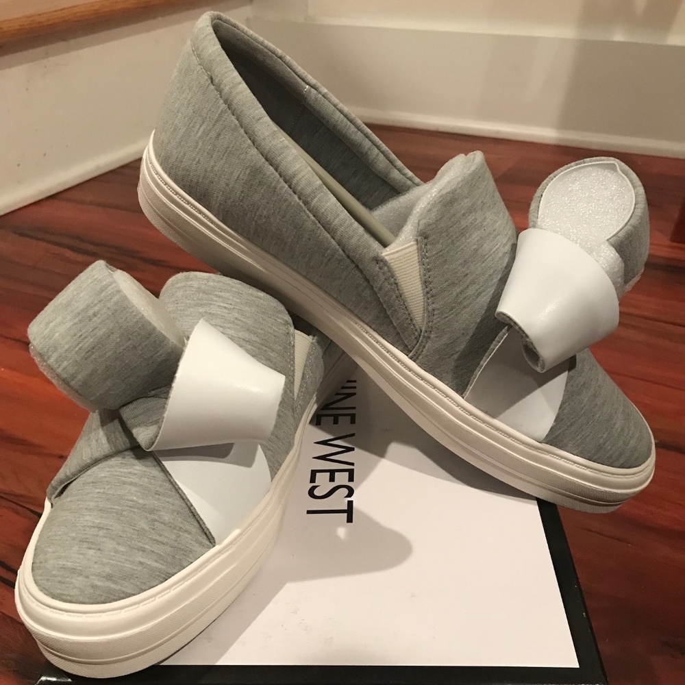 NINE WEST Odienella bow sneakers - Picture 1 of 3
